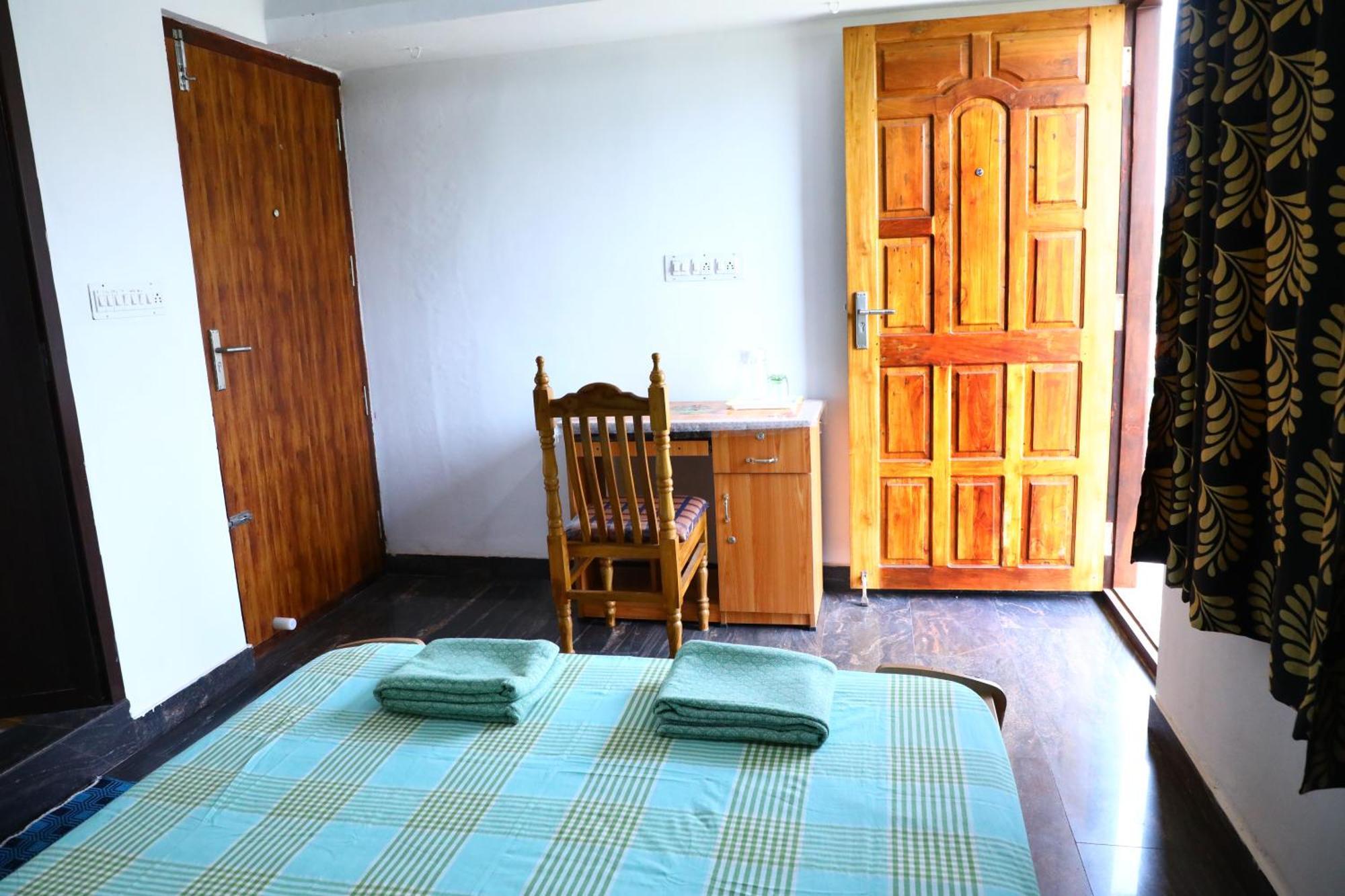 Cbr Ayurhealth Apartment Kannur Room photo